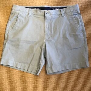 crown & ivy Light Sage Flat Front Chino Shorts Preowned Size 36